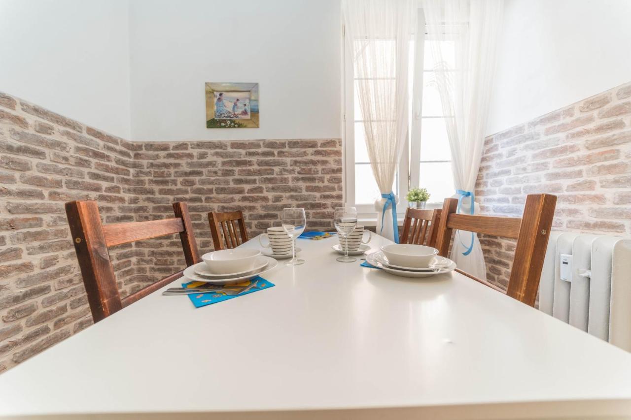 Apartament Przytulny Starowka Old Town Piwna Гданьск Экстерьер фото